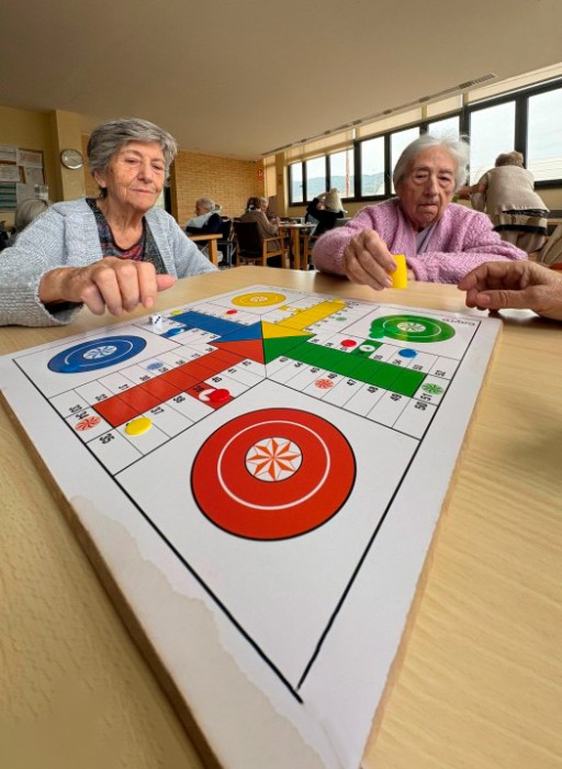 El valor de los juegos de mesa para personas mayores